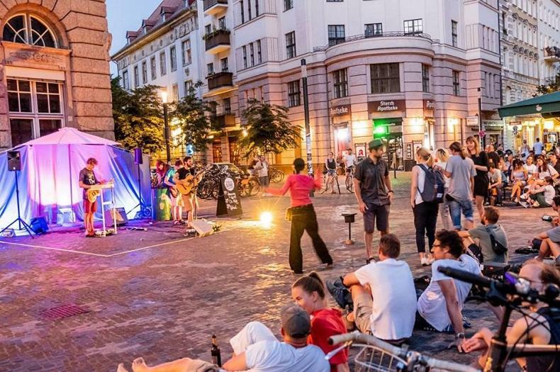 Berlin Mal Anders Erleben - Hier Tobt Das Leben Exteriör bild
